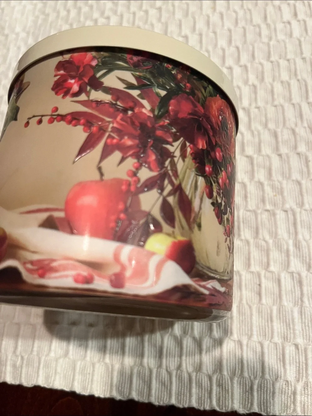Bath & Body Works Harvest Gathering Candle - Cream and Red